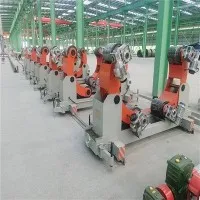 كيف يمكن ضمان استواء الصفيحة المدرفلة على آلة دحرجة الصفائح؟