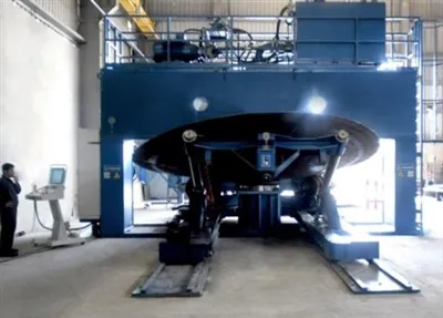 آلة غزل الرأس المصحوبة