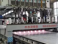 آلة لحام أوتوماتيكية للوحة السفلية من الألومنيوم لشاحنات التبريد